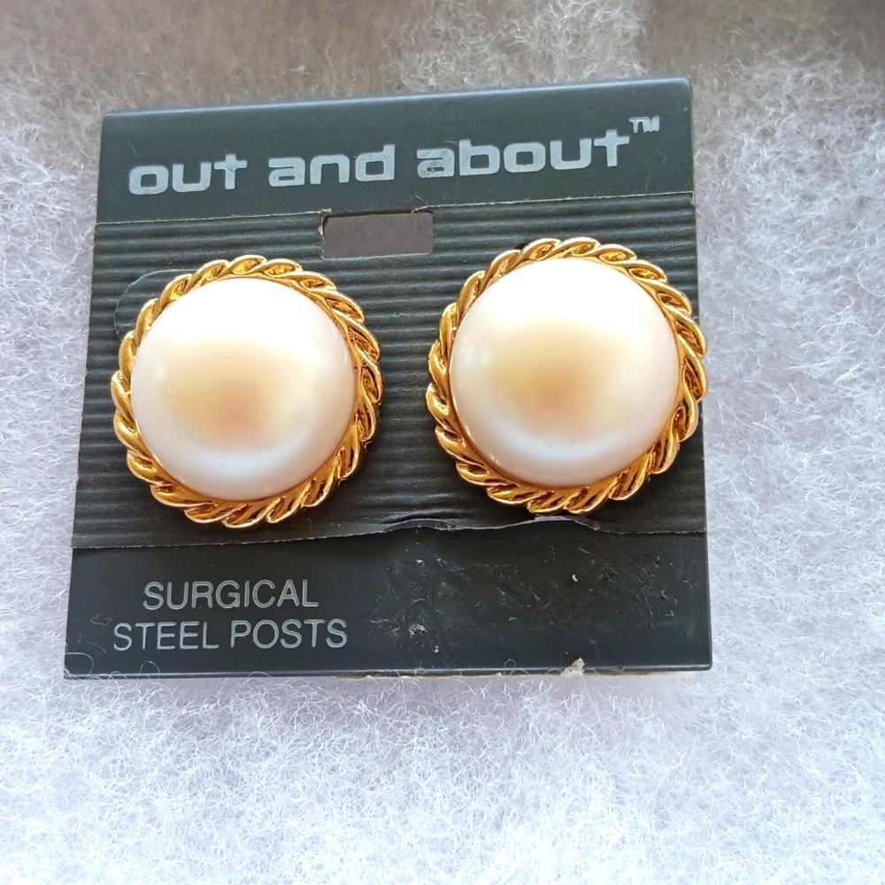 Out and About Faux Pearl Pierced Earrings new and never been worn
